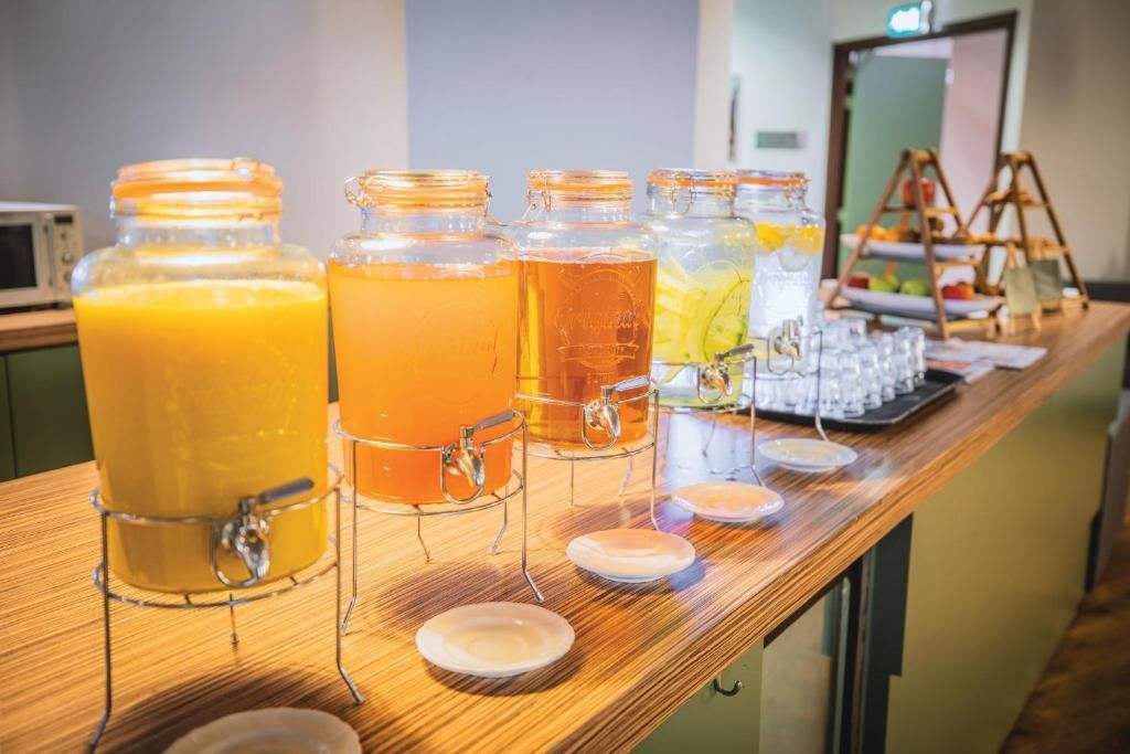 Knusse lounge in Apollo Hotel Utrecht City Centre, Utrecht, ideaal voor ontspanning en sociale bijeenkomsten.