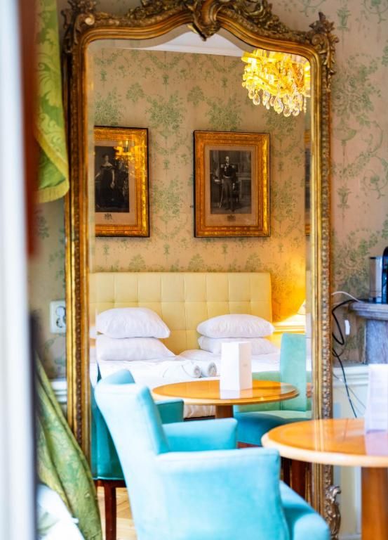 Chique interieur van Hotel Museumkwartier Utrecht, vakantie appartement met klassieke details.