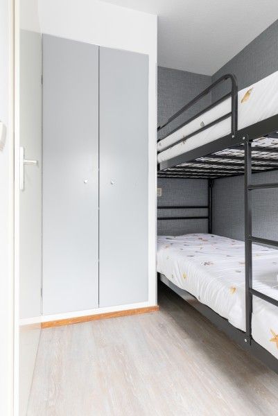 Gemuetliches Kinderzimmer mit Etagenbett in Amelander Kaap 126, Ferienwohnung in Hollum, Ameland.
