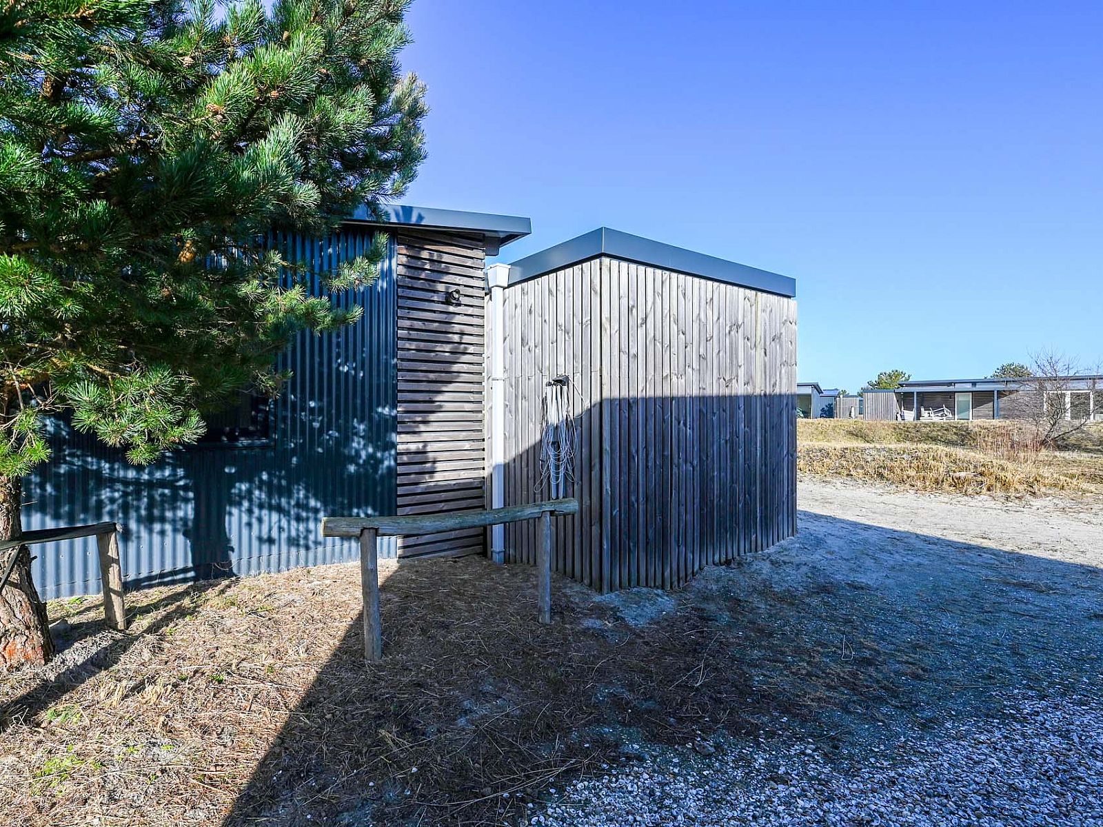 Freistehendes Eckhaus in Hollum, Ameland, Ferienhaus im Grnen auf den Watteninseln.