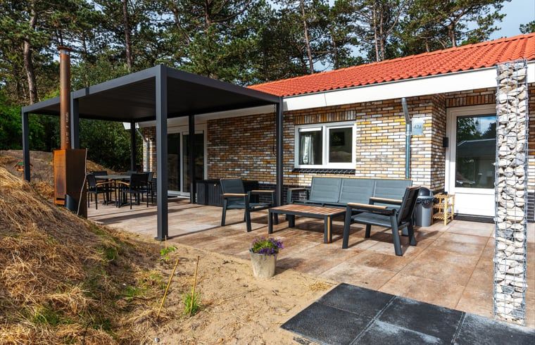 Ferienhaus in Nes mit moderner Veranda, gelegen in Nes, Ameland, Waddeninseln.