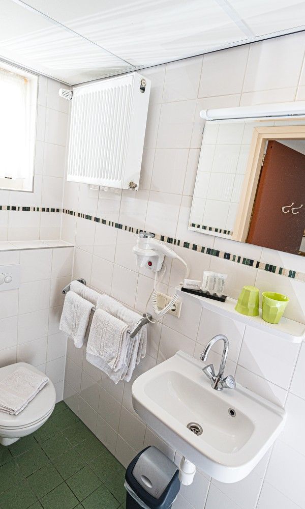 Moderne Sanitaeranlagen in der Pension Westerburen, komfortables B&B auf Schiermonnikoog, Watteninseln.