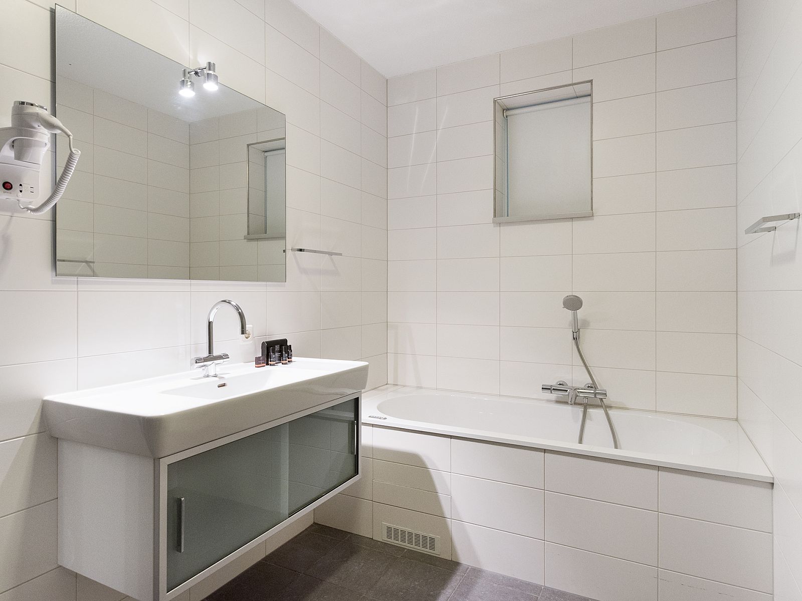 Guest house 050173 - Bungalow Schiermonnikoog - Vitamaris | 4-persoons appartement | 4L2