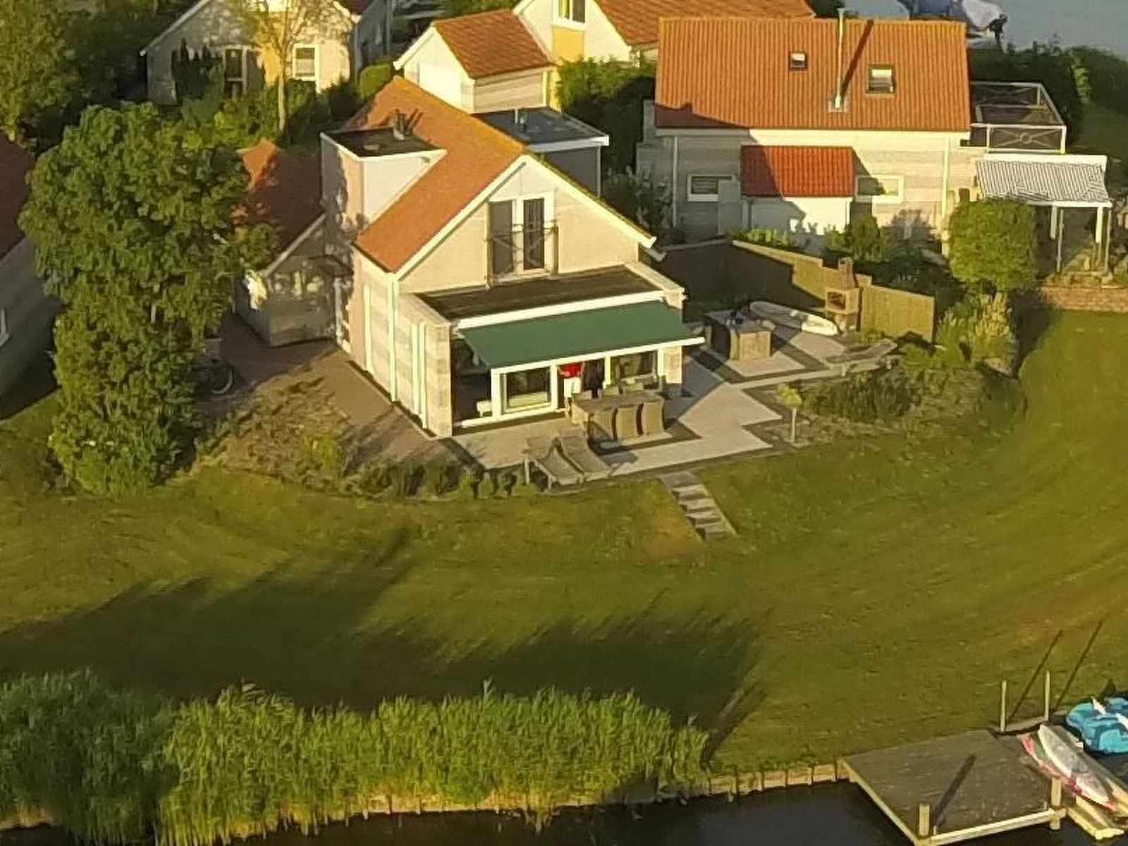 Verblijf 0601146 - Vakantiewoning IJsselmeer - Vakantiehuis Modernes Ferienhaus mit Sauna und Whirlpool