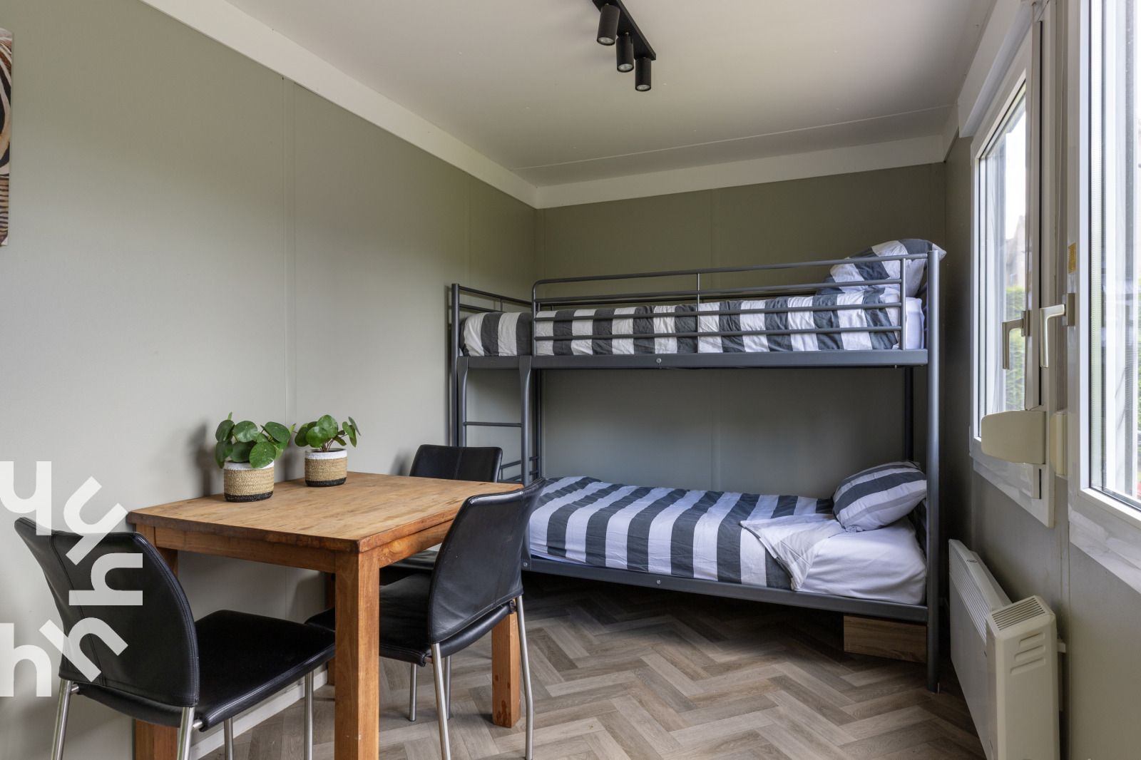 Strandpaviljoen nabij FR095 vakantiehuis in Lemmer, perfect voor een dagje uit aan het IJsselmeer.