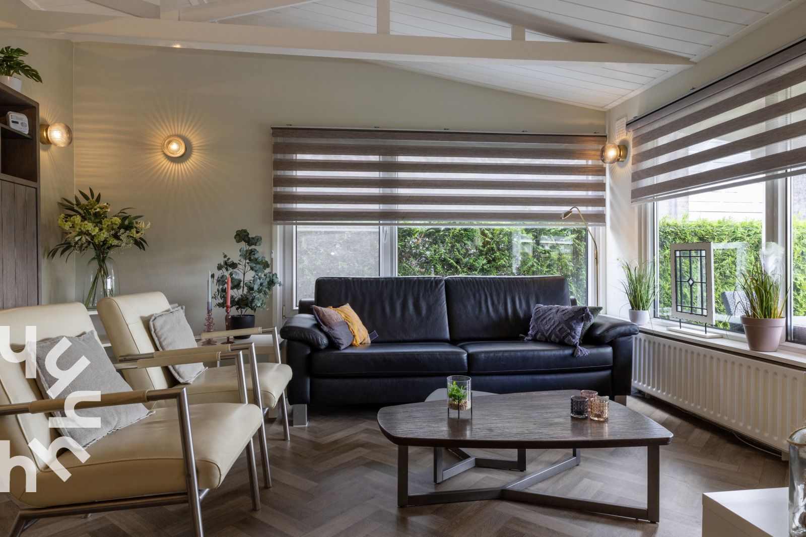 Moderne keuken in FR095 vakantiehuis Lemmer met alle faciliteiten, nabij het IJsselmeer.