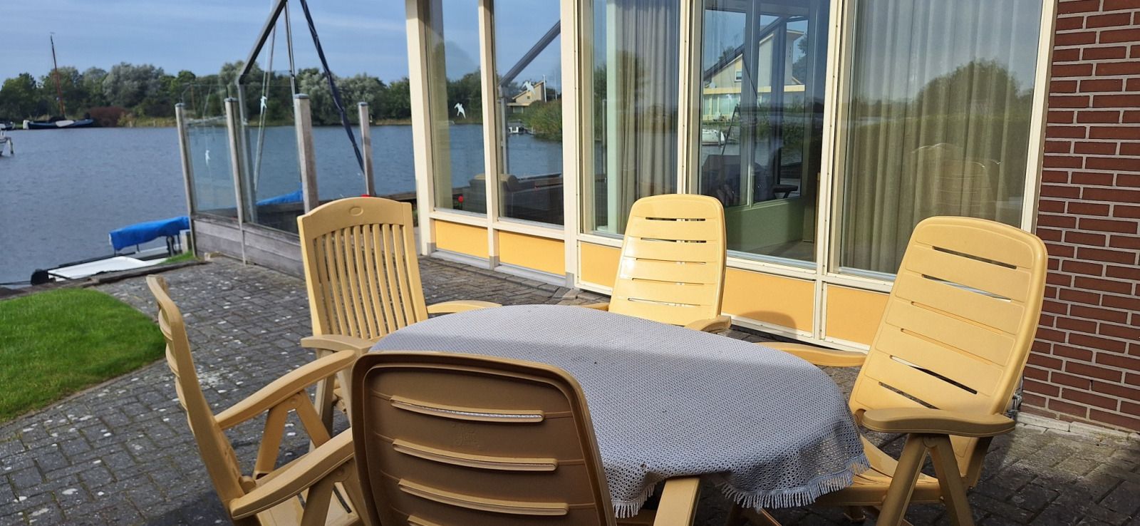 Bunk bed in child-friendly room of vacation home FR518, Koudum.