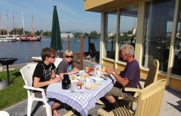 Guest house 080106 - Holiday property Fluessen - Vakantiehuisje in Koudum