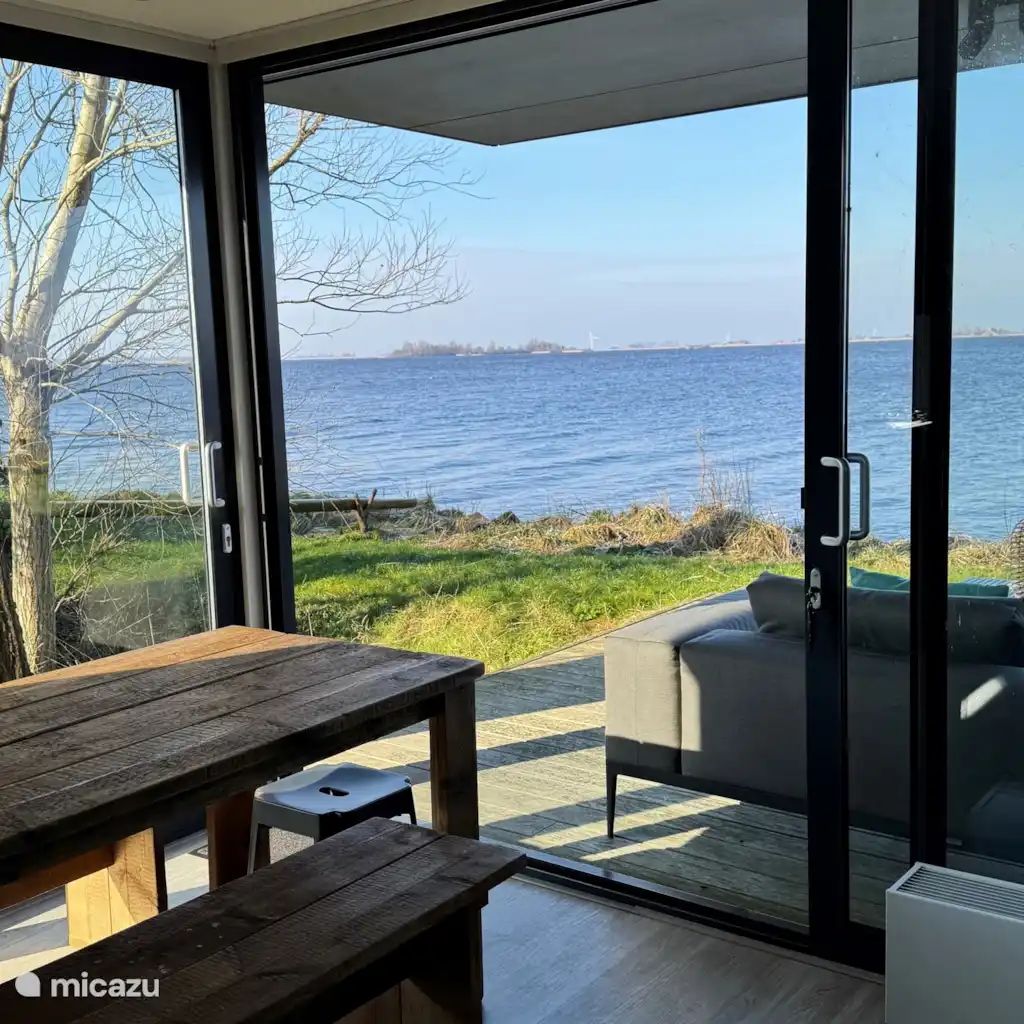 Guest house 080316 - Holiday property  - Lakehouse 1