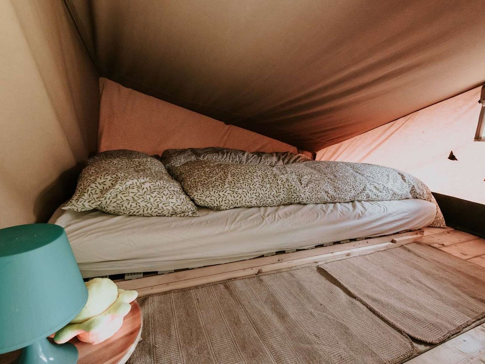 Verblijf 100223 - Vakantiewoning Tjeukemeer - Vakantiehuis Kampari - Luxe Safaritent - De Jungle