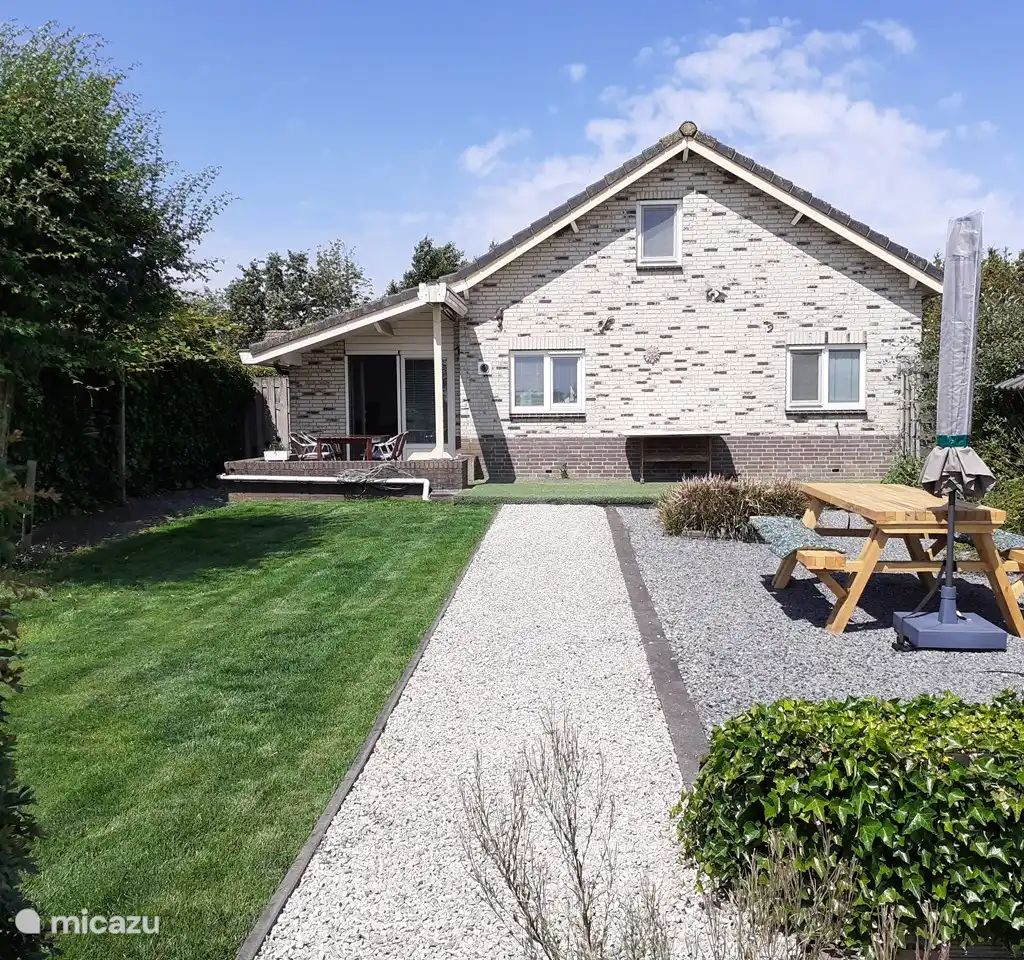 Guest house 100523 - Holiday property  - Vakantiehuisjefriesland