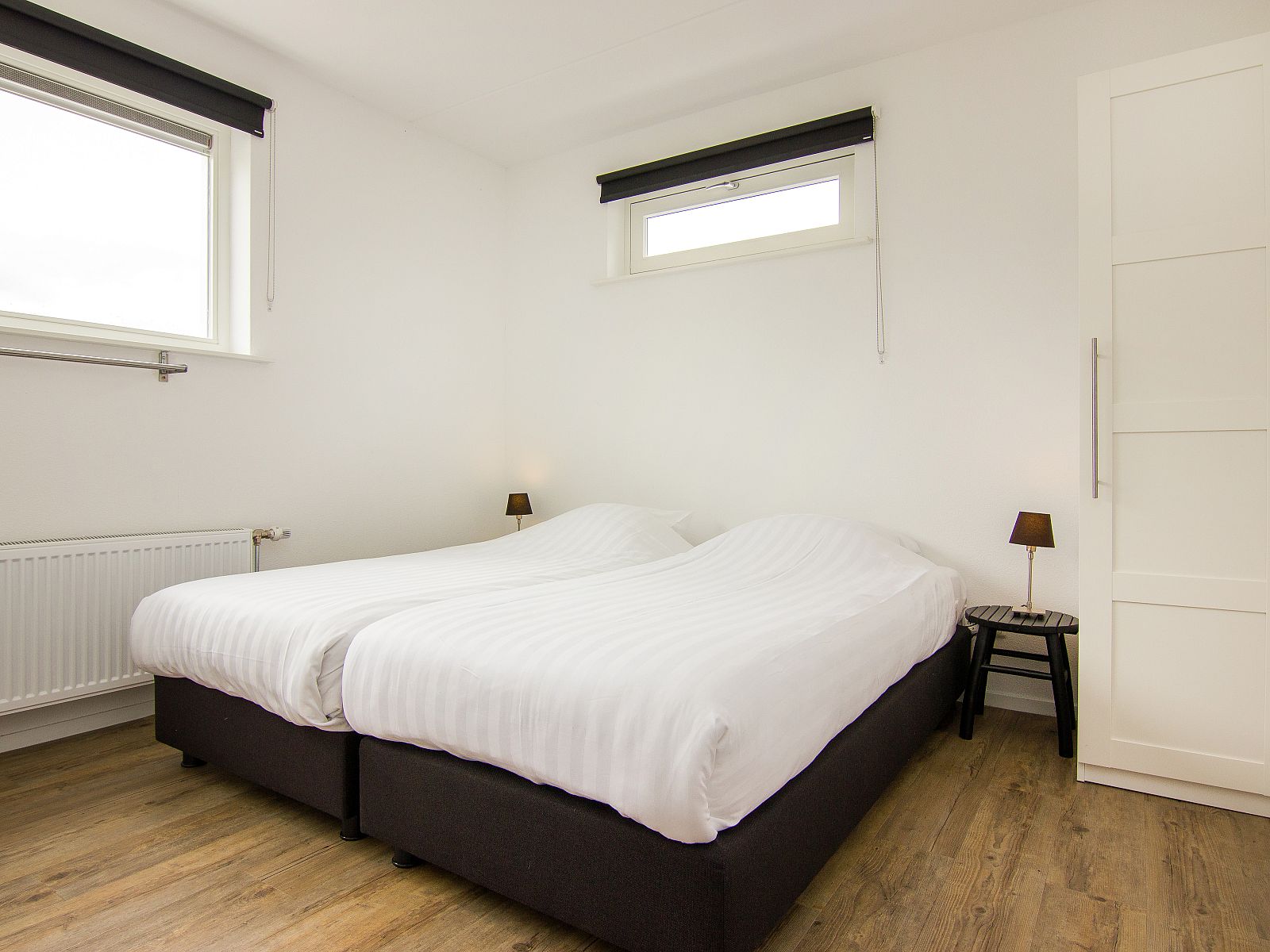 Offener Wohnbereich im Ferienhaus Waterpark Sneekermeer, Terherne, Friesische Seen.