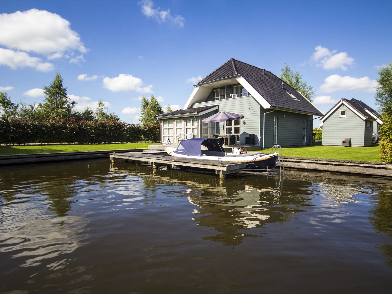 Guest house 120743 - Holiday property Sneekermeer - Villa de Goudplevier - 6 persoons villa met serre