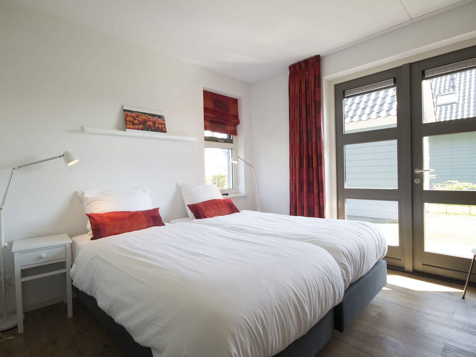 Guest house 120743 - Holiday property Sneekermeer - Villa de Goudplevier - 6 persoons villa met serre