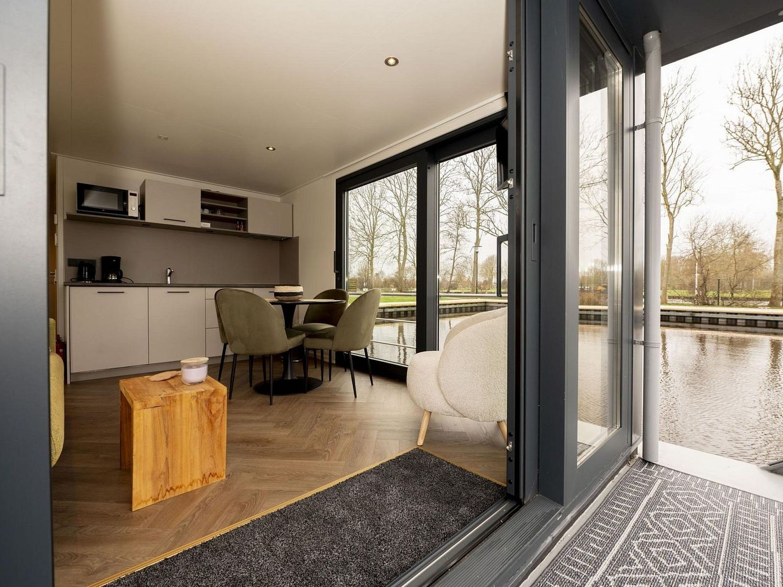 Guest house 120753 - Holiday property Sneekermeer - Vakantiehuis Boatique Sneek