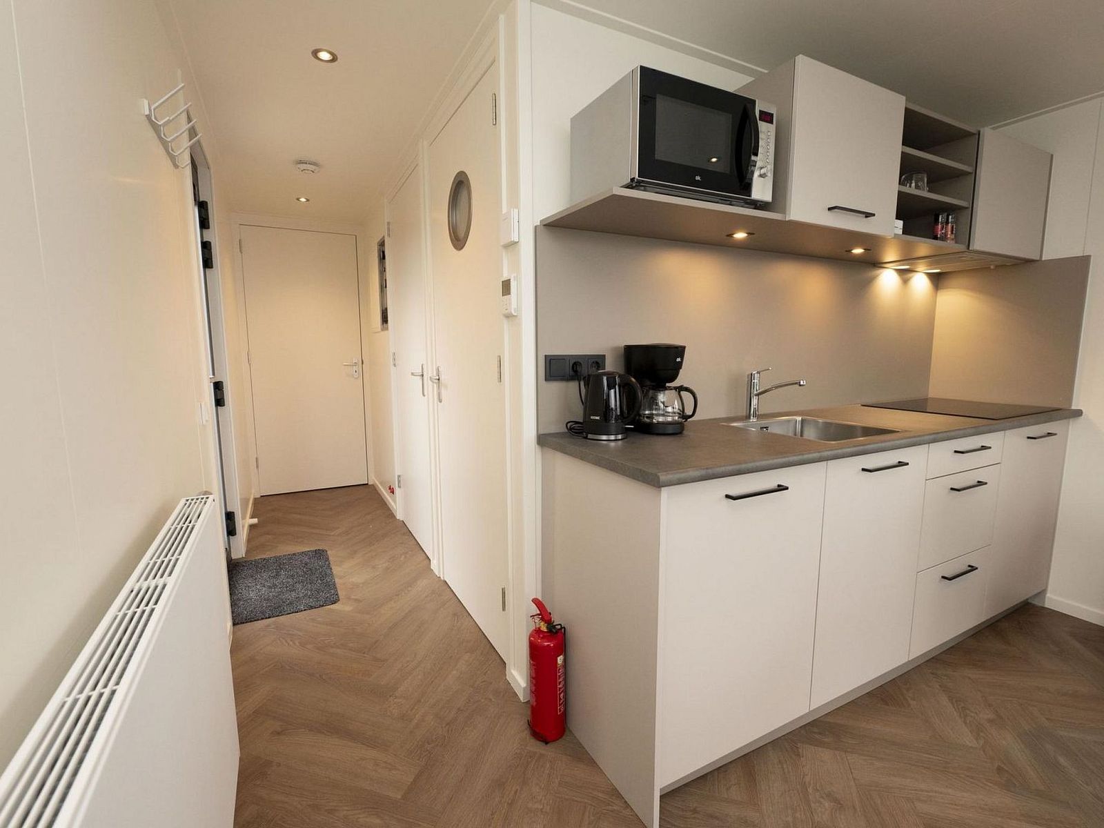 Guest house 120753 - Holiday property Sneekermeer - Vakantiehuis Boatique Sneek