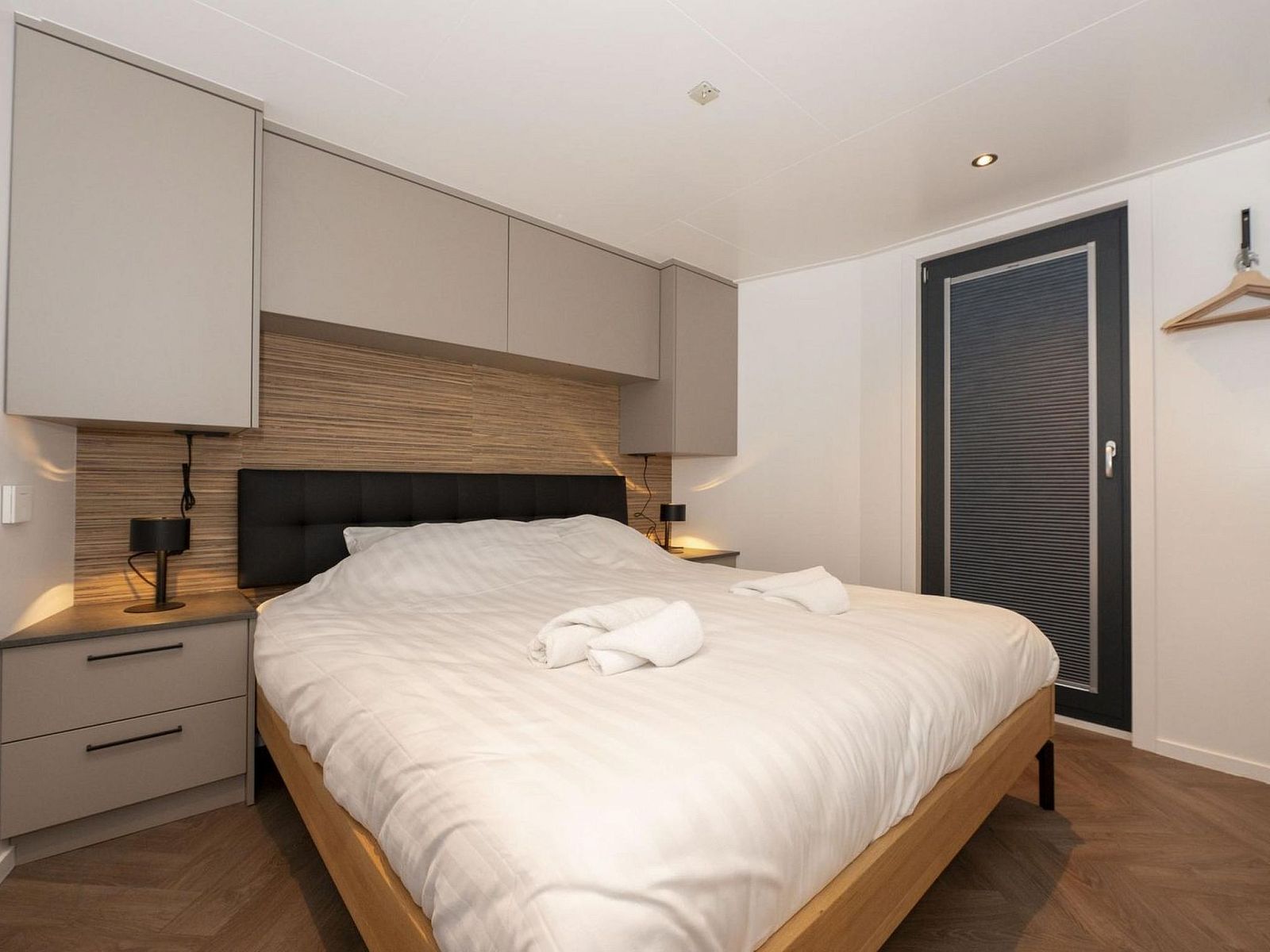 Guest house 120753 - Holiday property Sneekermeer - Vakantiehuis Boatique Sneek