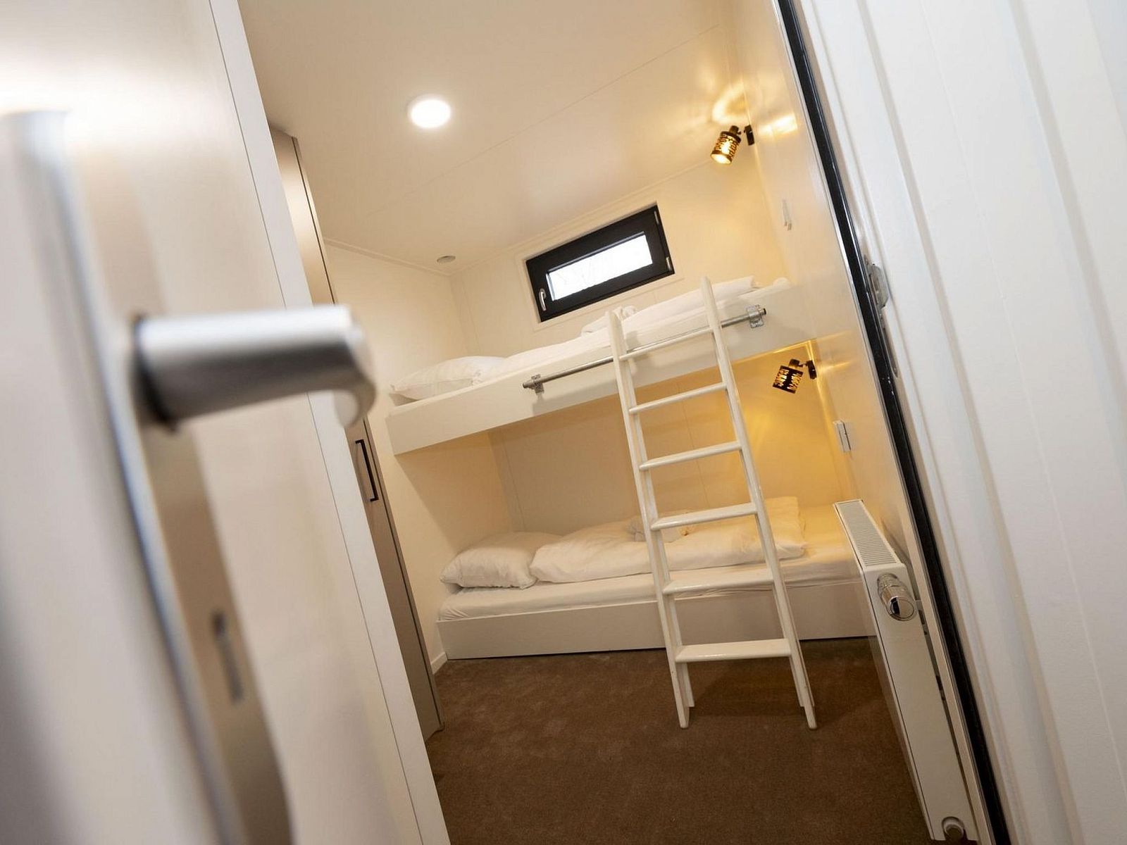 Guest house 120753 - Holiday property Sneekermeer - Vakantiehuis Boatique Sneek
