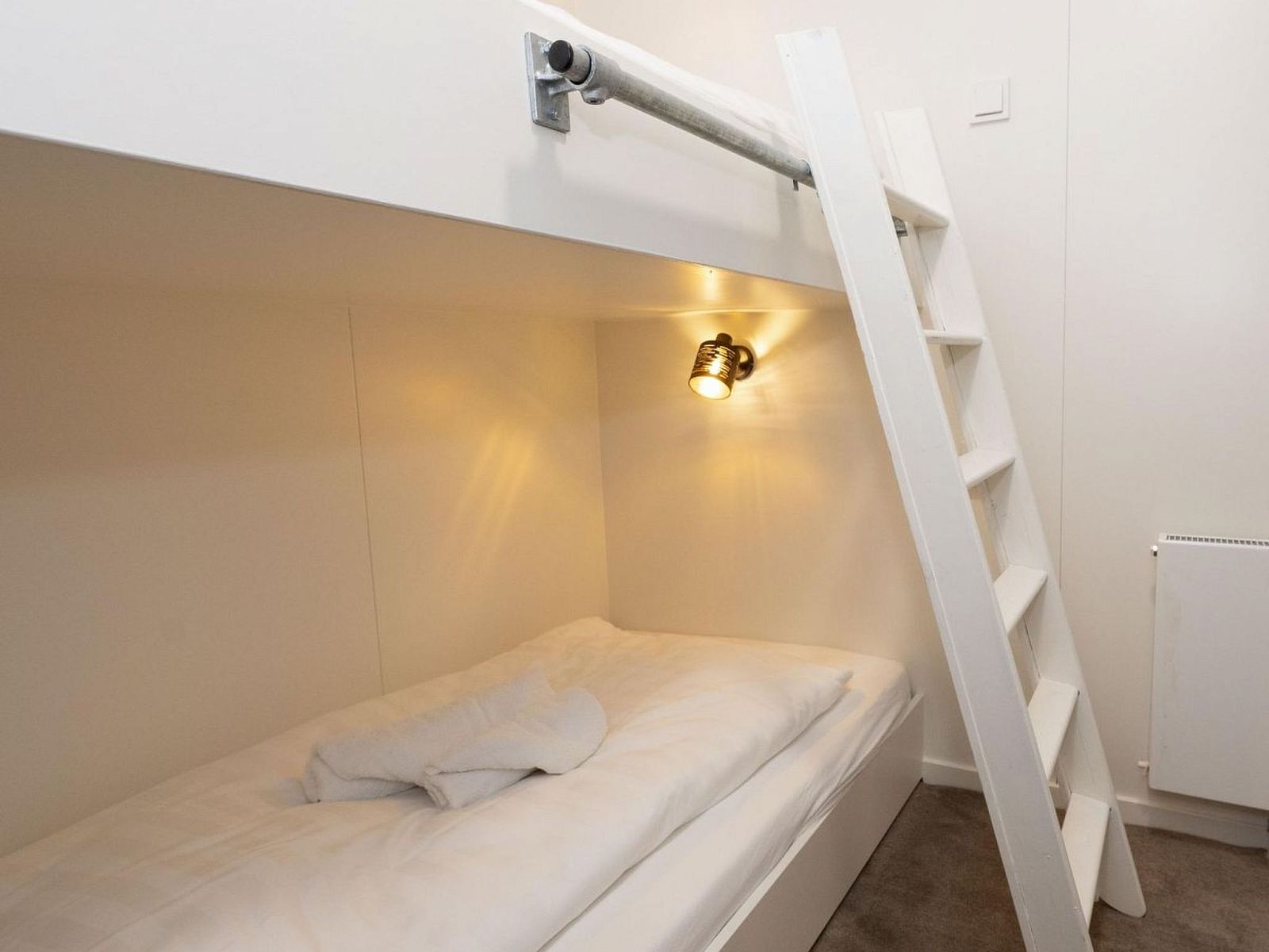 Guest house 120753 - Holiday property Sneekermeer - Vakantiehuis Boatique Sneek