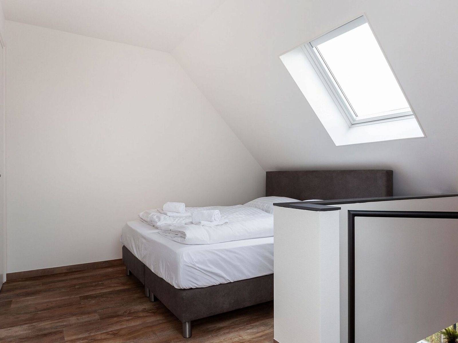 Guest house 120760 - Holiday property Sneekermeer - Vakantiehuis MeerPlezier Upstairs