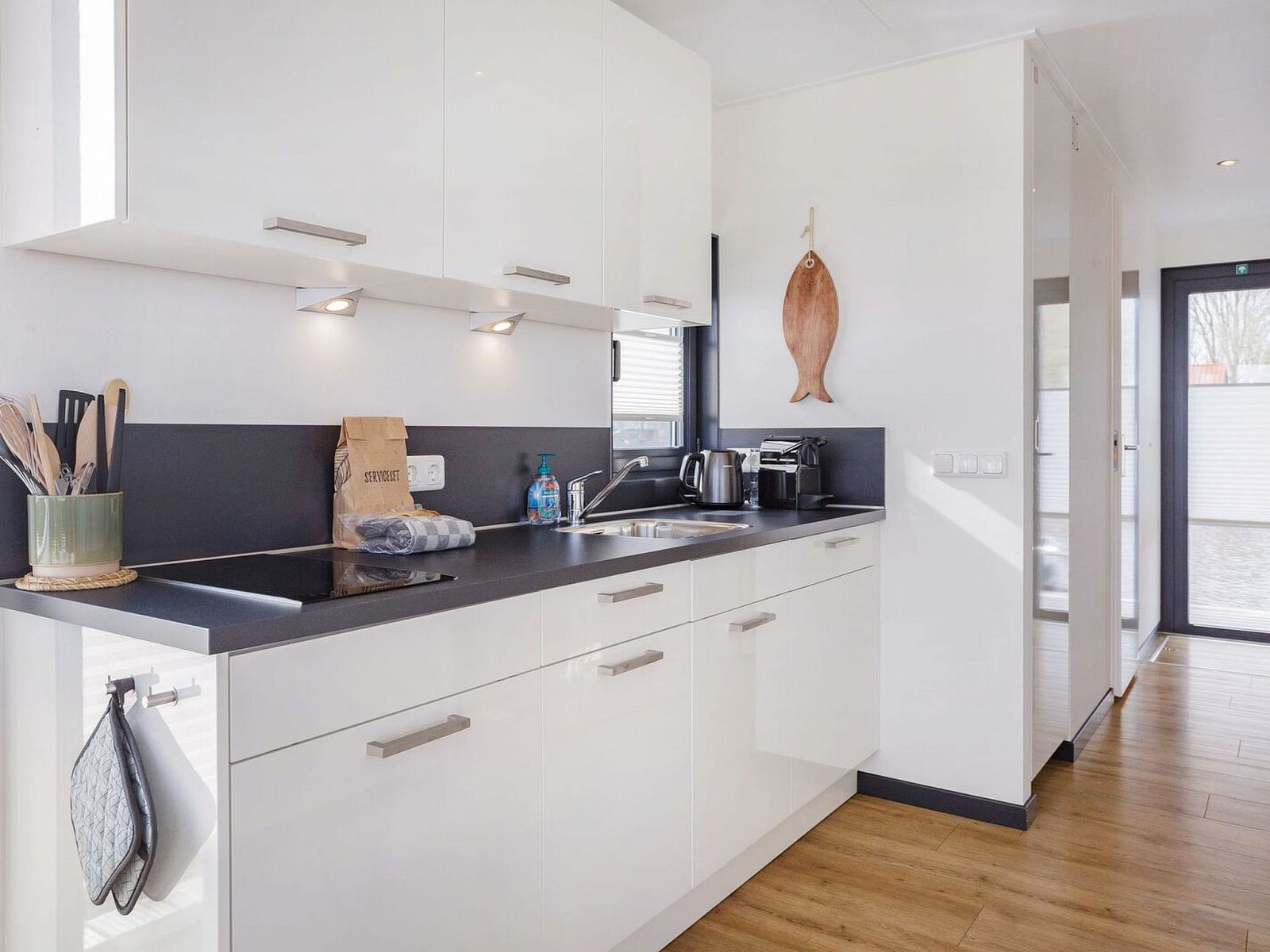Guest house 120763 - Holiday property Sneekermeer - Vakantiehuis HouseBoat MeerRand