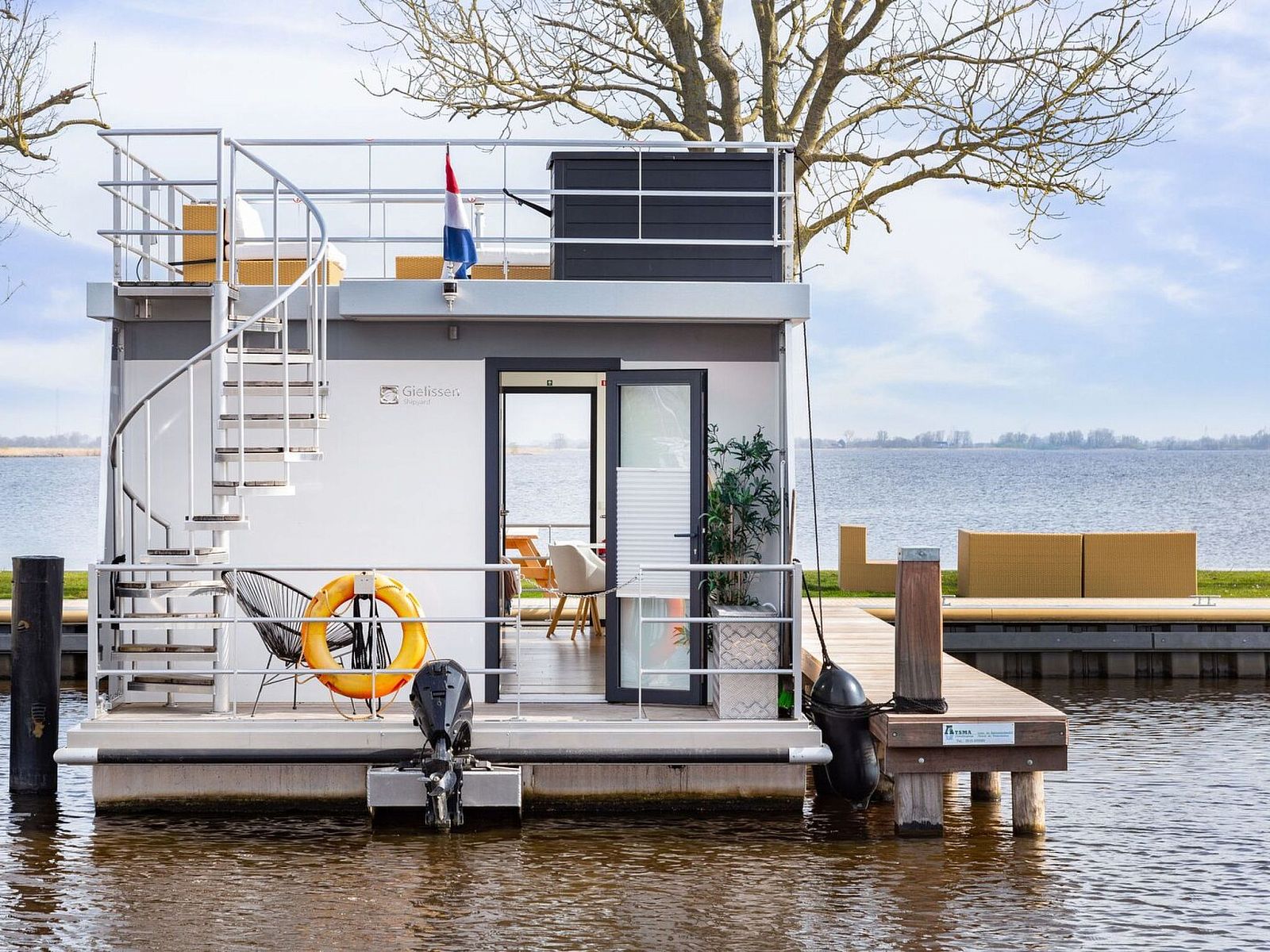 Guest house 120763 - Holiday property Sneekermeer - Vakantiehuis HouseBoat MeerRand