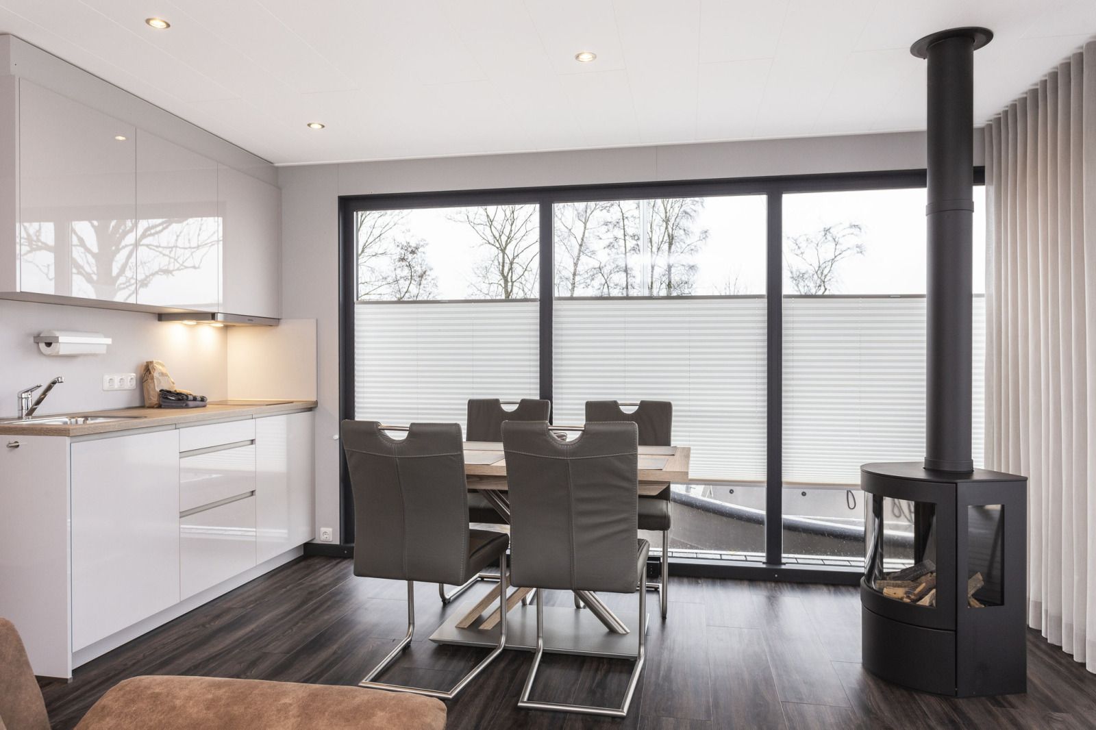 Guest house 120773 - Holiday property Sneekermeer - Houseboat + dakterras Offingawier