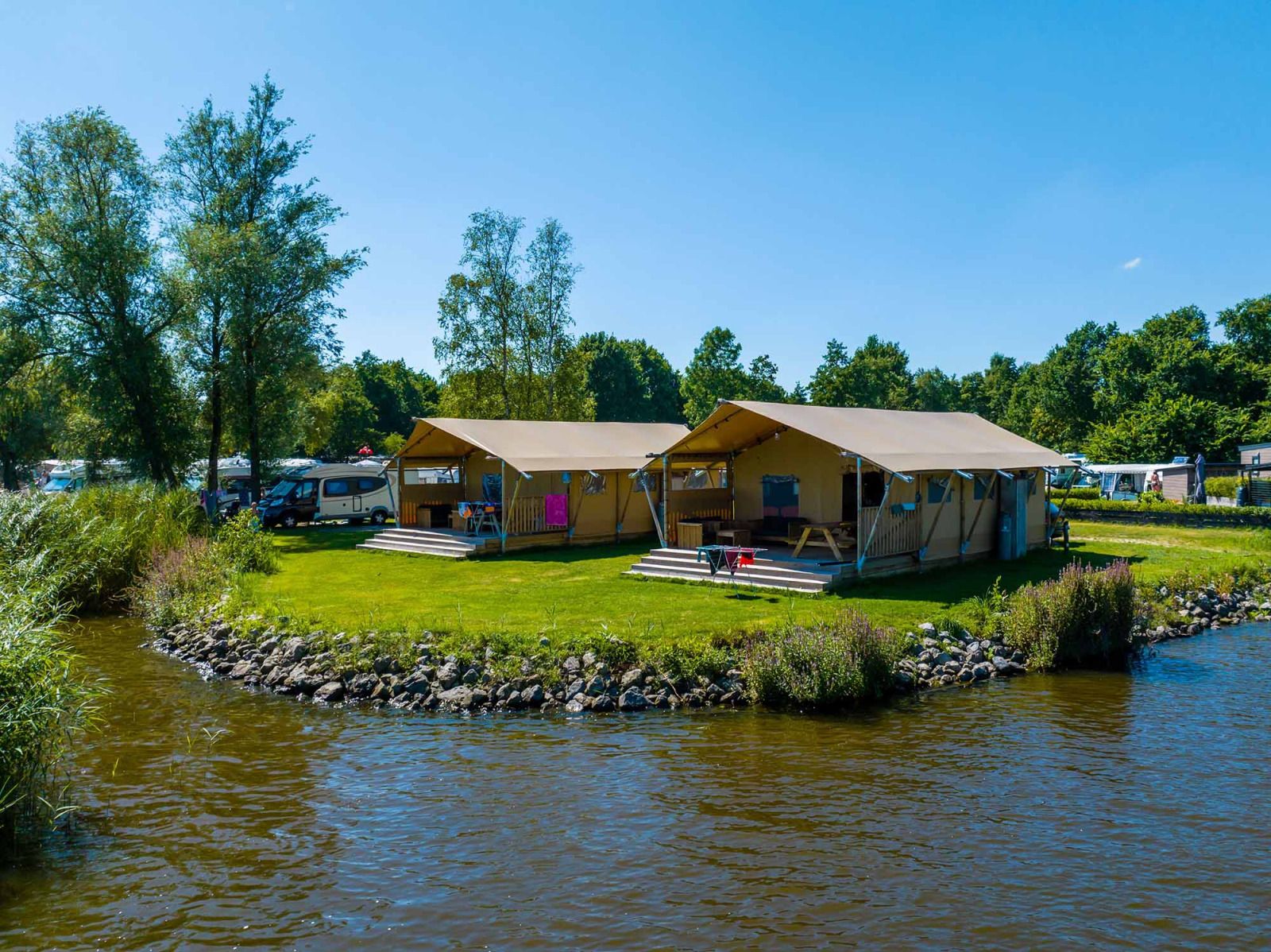 Guest house 130316 - Tent house Bergumermeer - Safaritent