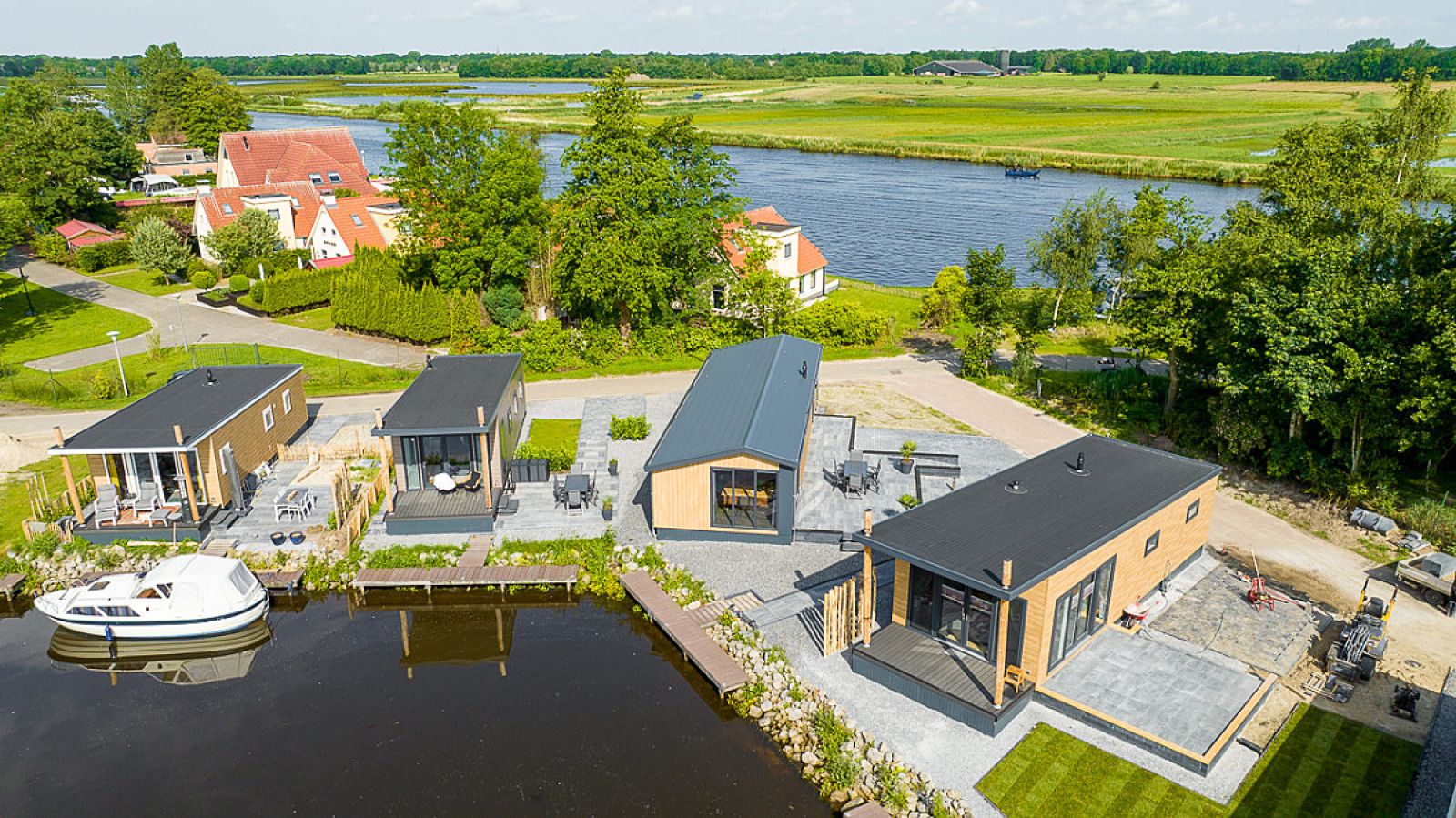 Verblijf 130318 - Vakantiewoning Bergumermeer - Waterlodge type 2