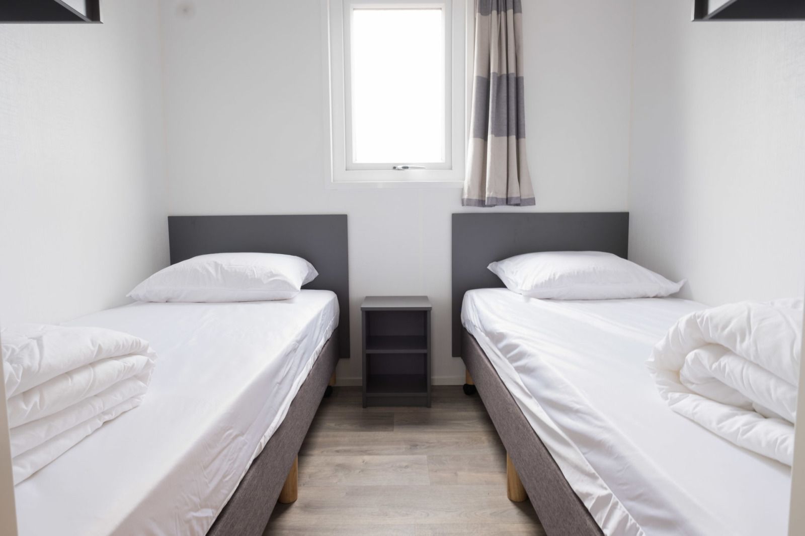 Verblijf 130326 - Vakantiewoning Bergumermeer - Waterlodge type 1