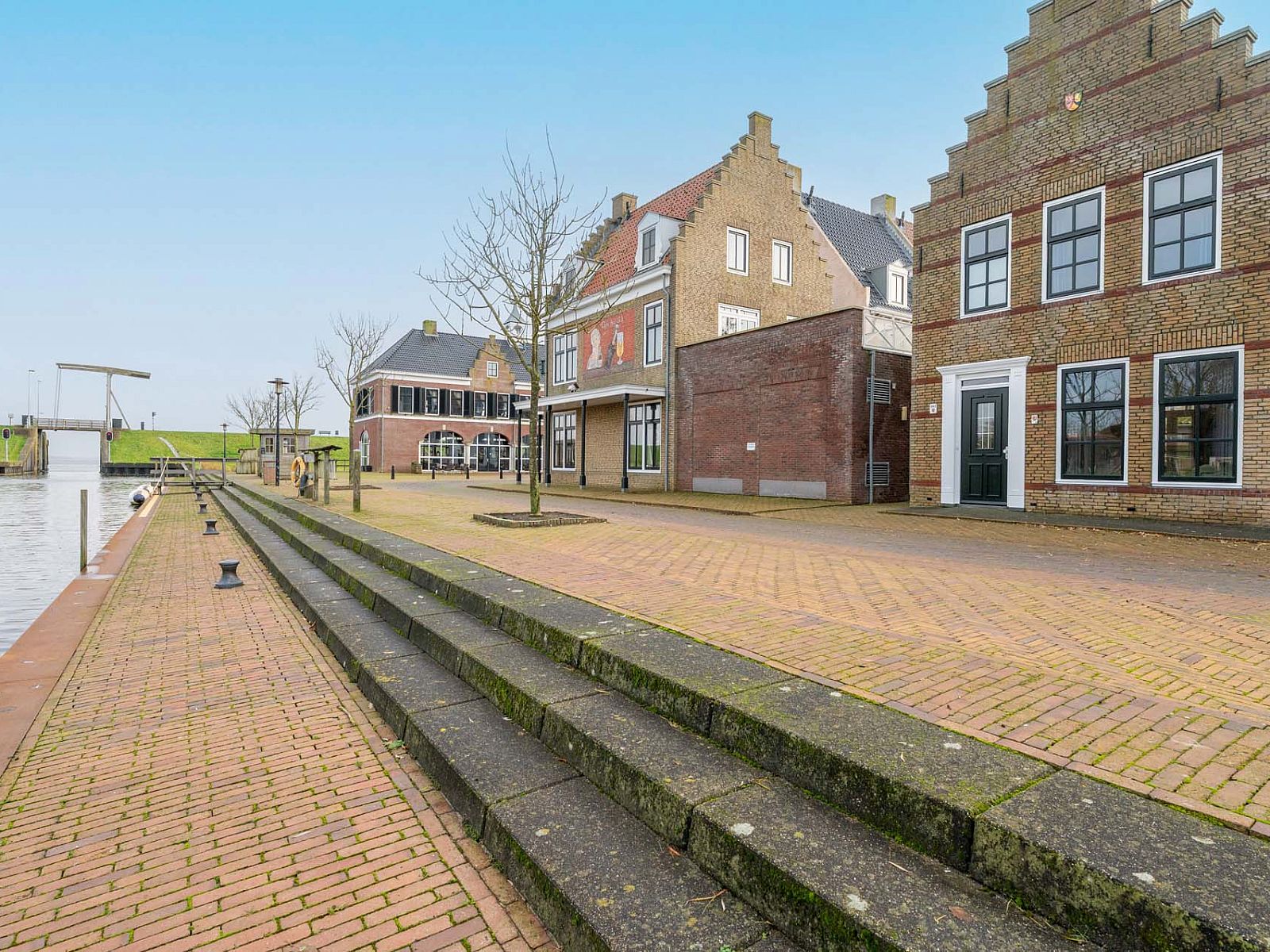 Guest house 1605183 - Holiday property Lauwersmeer - Geschakelde woning in Anjum