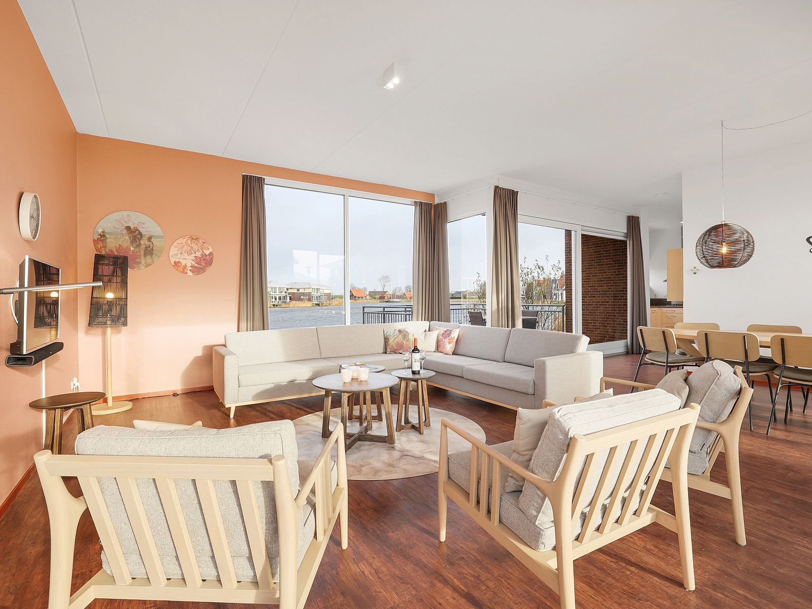 Verblijf 1605188 - Bungalow Lauwersmeer - Esonstad | 10-persoons woning | 10F2