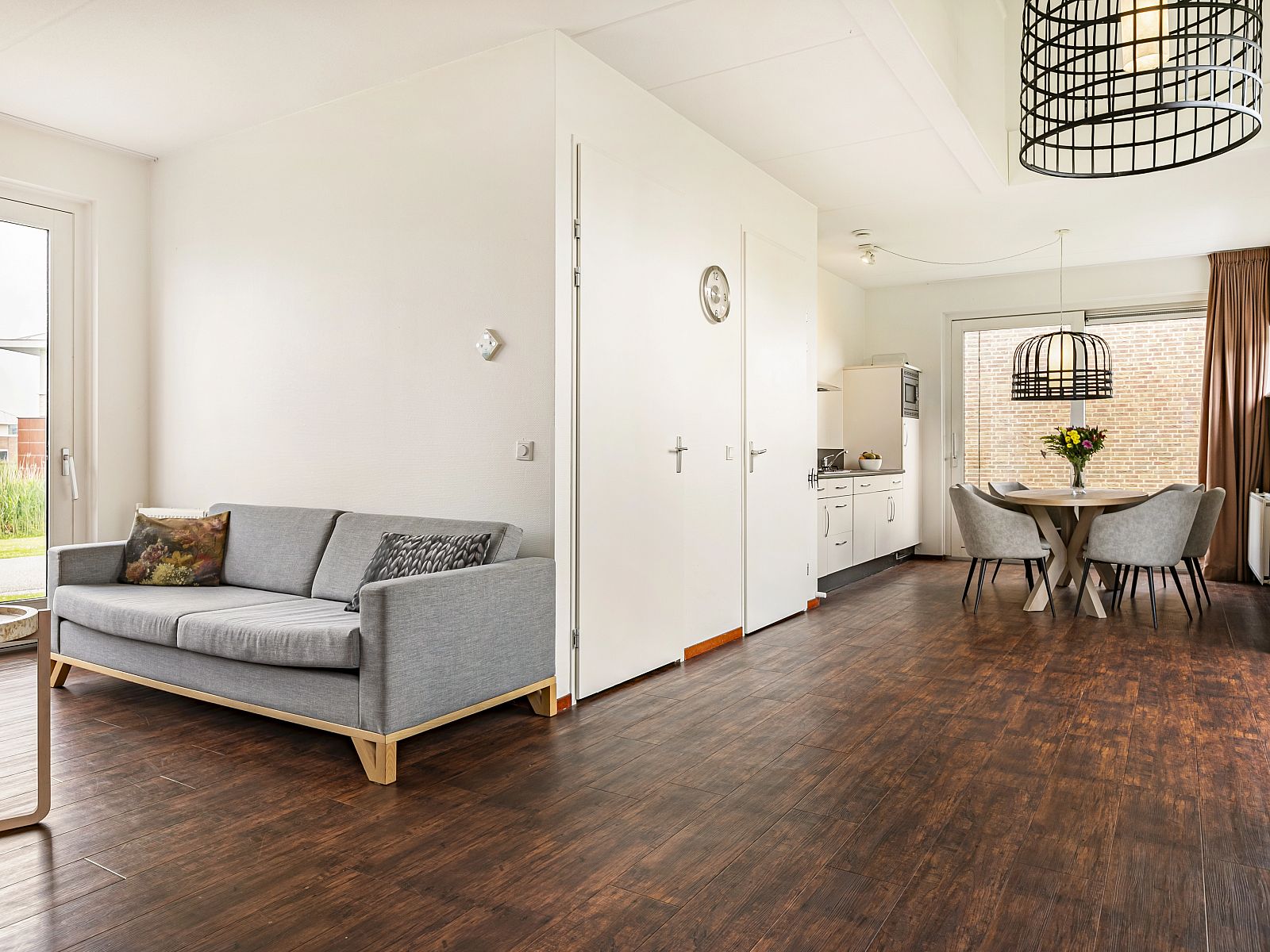 Guest house 1605196 - Bungalow Lauwersmeer - Esonstad | 4-persoons woning - Waterwoning | 4L2