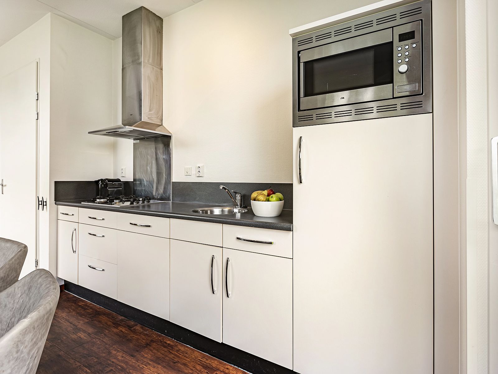 Guest house 1605196 - Bungalow Lauwersmeer - Esonstad | 4-persoons woning - Waterwoning | 4L2