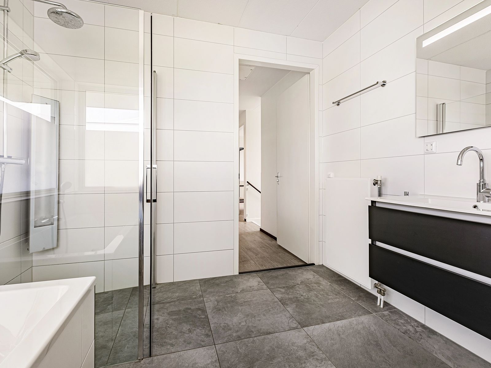 Guest house 1605196 - Bungalow Lauwersmeer - Esonstad | 4-persoons woning - Waterwoning | 4L2