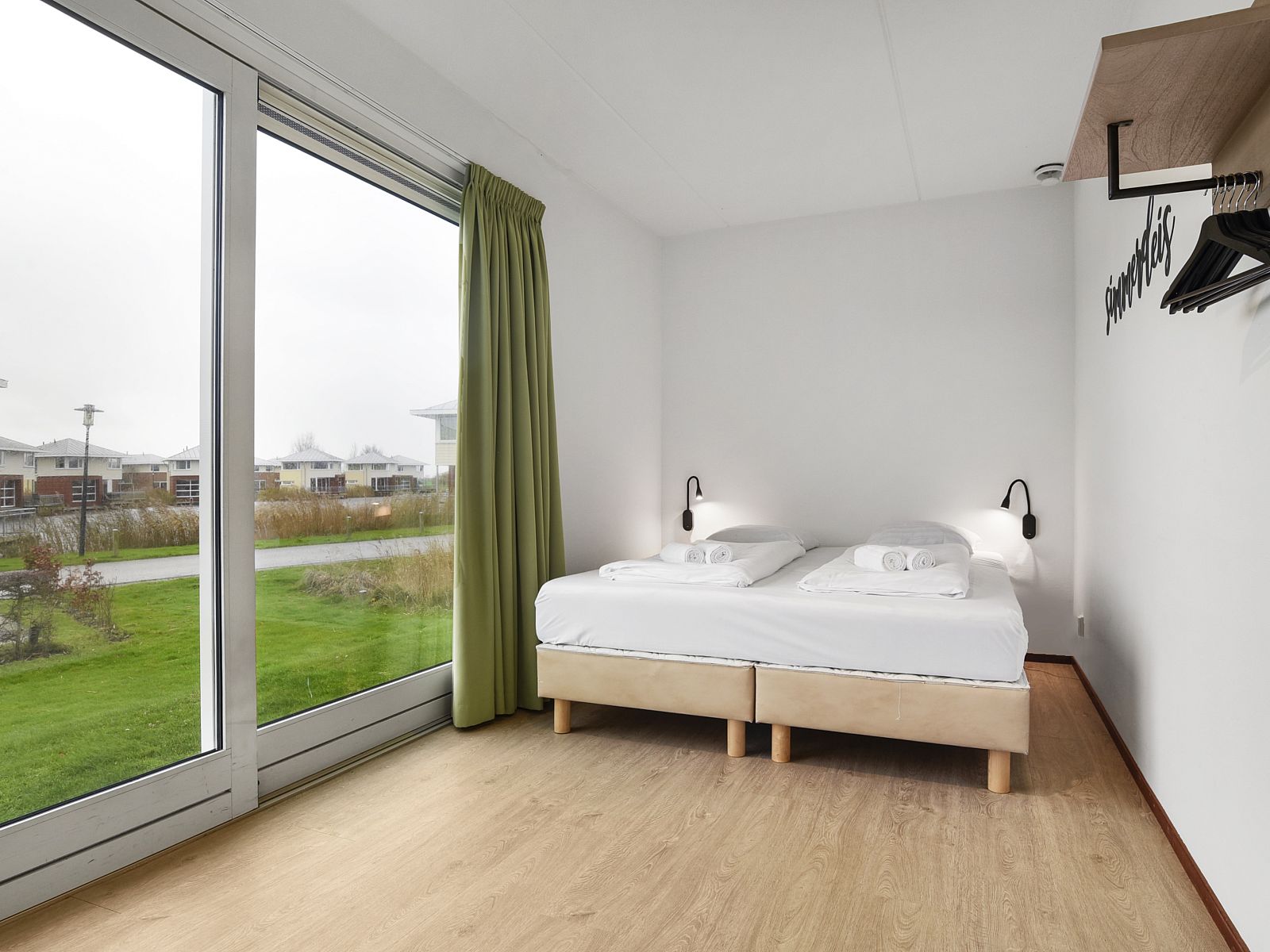 Verblijf 1605208 - Bungalow Lauwersmeer - Esonstad | 6-persoons woning - Torenwoning | 6D3