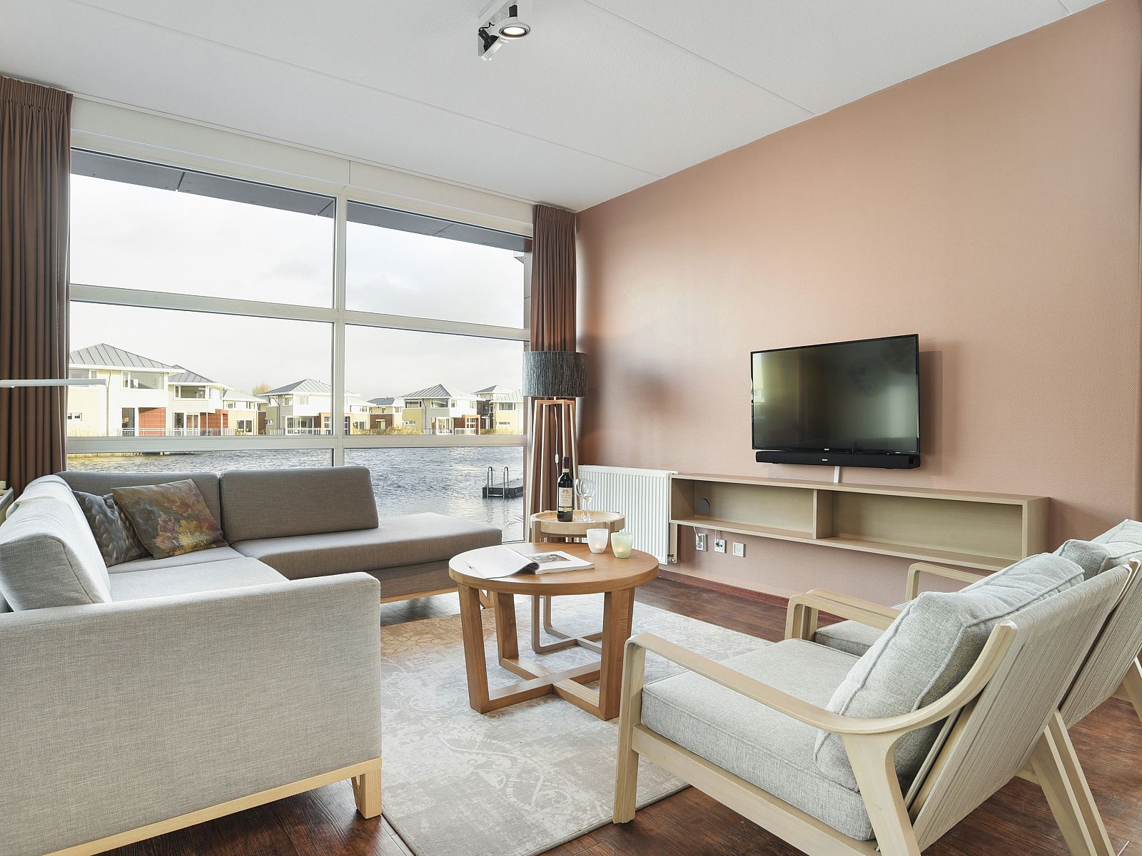 Verblijf 1605235 - Bungalow Lauwersmeer - Esonstad | 6-persoons woning | 6L2