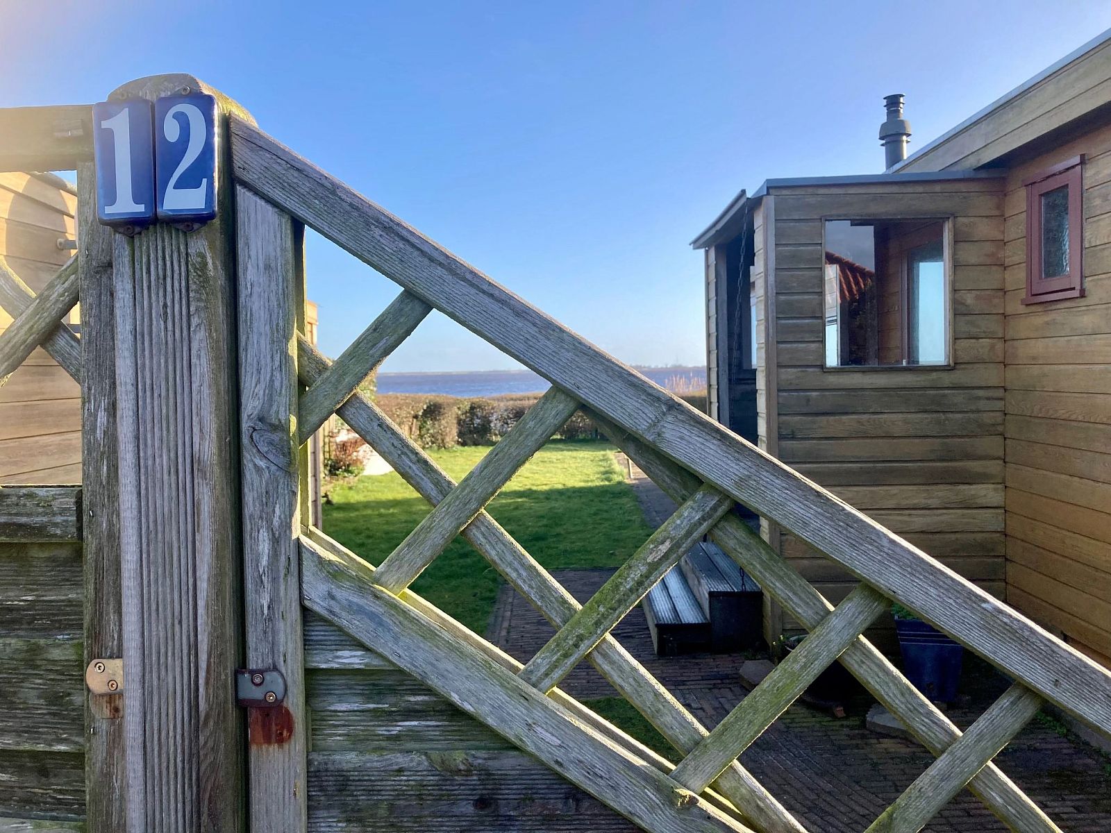 Guest house 160597 - Holiday property Lauwersmeer - Vakantiehuis Haus Sonnenschein mit Blick auf das Lauwersmeer