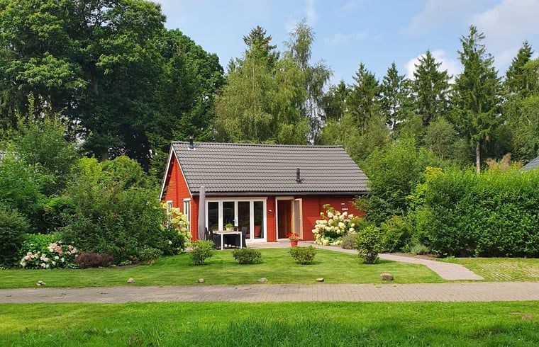Cottage in Spier, vacation home surrounded by green nature in Central Drenthe, perfect for a quiet vacation.