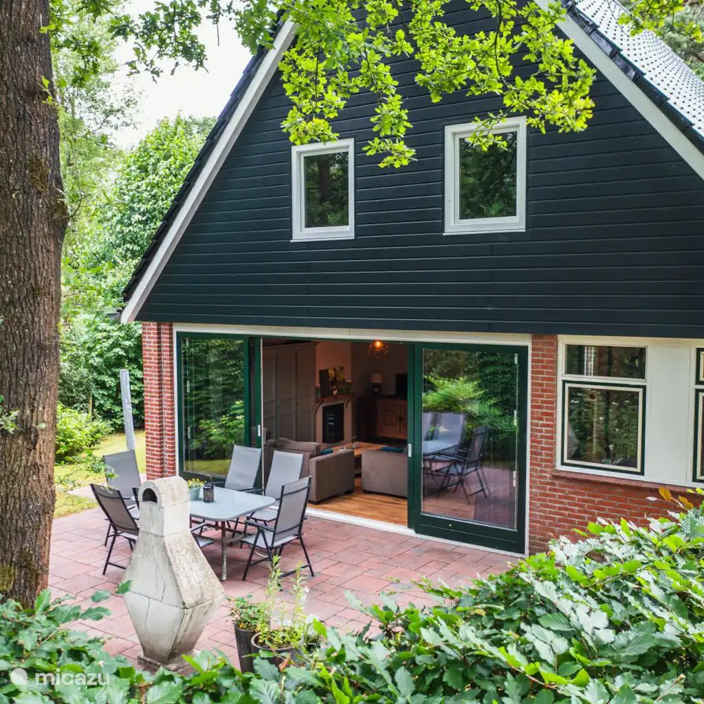 Verblijf 170133 - Vakantiewoning Midden Drenthe - Luxe boshuis in hartje Drenthe