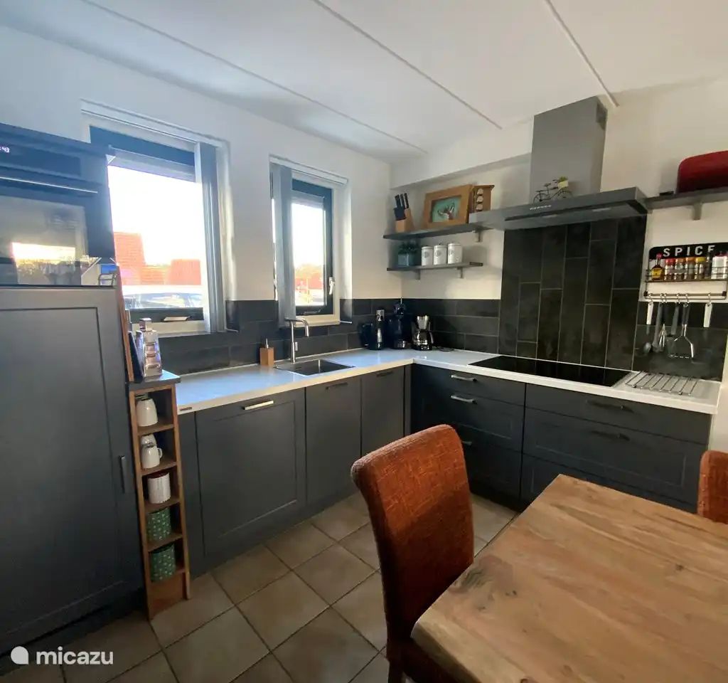 Guest house 170505 - Bungalow Midden Drenthe - Bedsteehuisje in vakantiepark