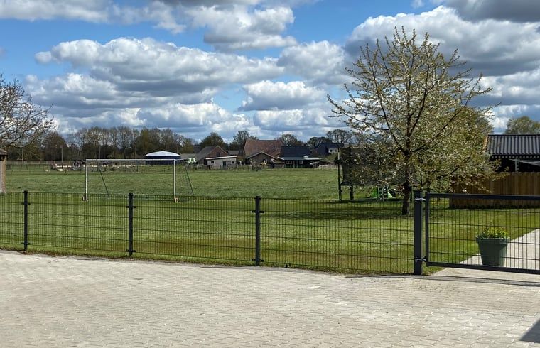 Panoramablick auf die laendliche Umgebung im Ferienhaus in Beilen, Zentral-Drenthe.