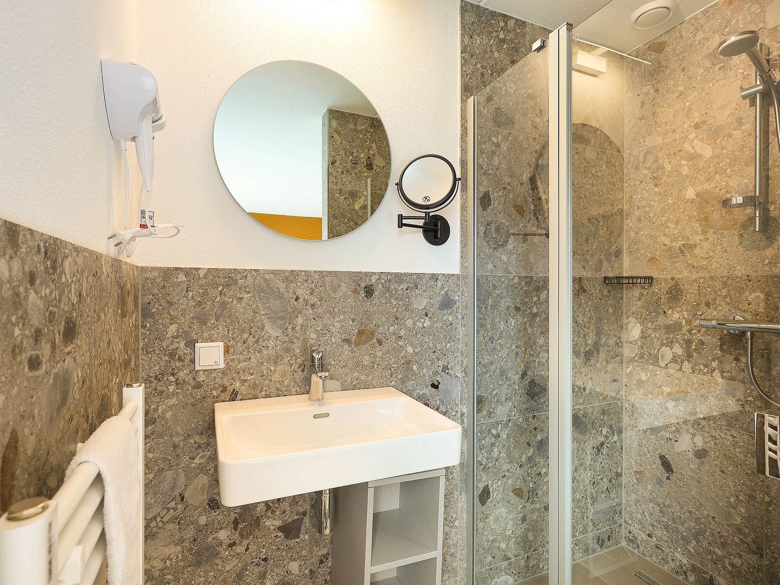 Guest house 172529 - Bungalow Midden Drenthe - 6-persoons woning | 6L