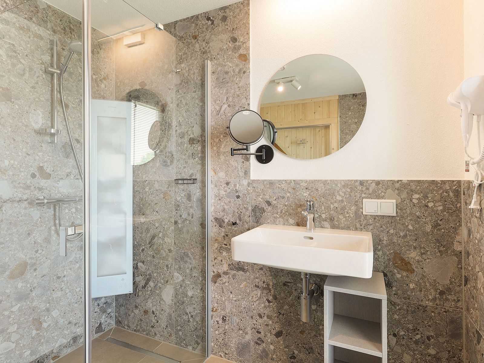 Guest house 172529 - Bungalow Midden Drenthe - 6-persoons woning | 6L