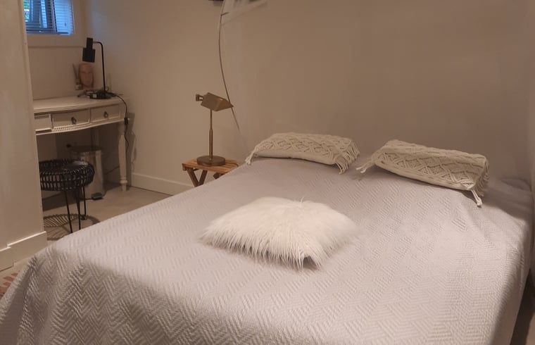 Helles Schlafzimmer im Ferienhaus in Eesergroen, Ferienhaus in Zentral-Drenthe mit weichen Betten.