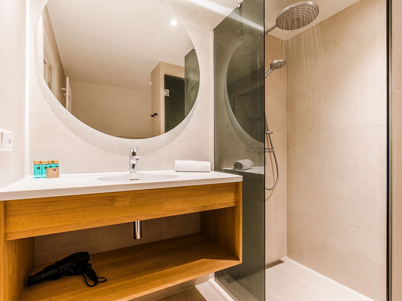 Guest house 1732111 - Bungalow Midden Drenthe - Hof van Saksen | 12-persoons boerderij | 12L