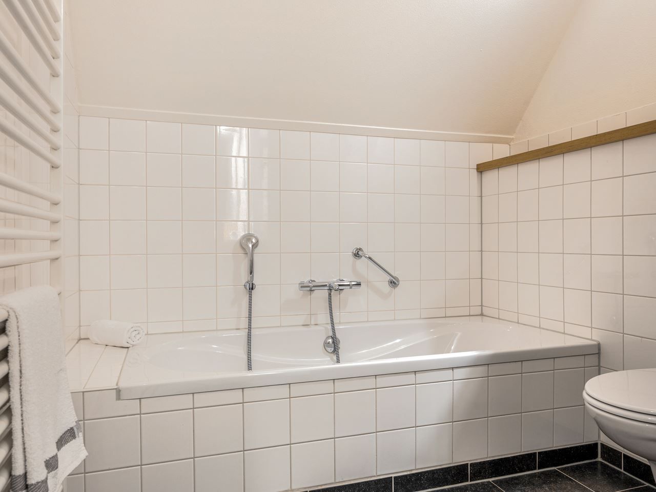 Verblijf 173270 - Bungalow Midden Drenthe - Hof van Saksen | 6-persoons boerderij | 6CE