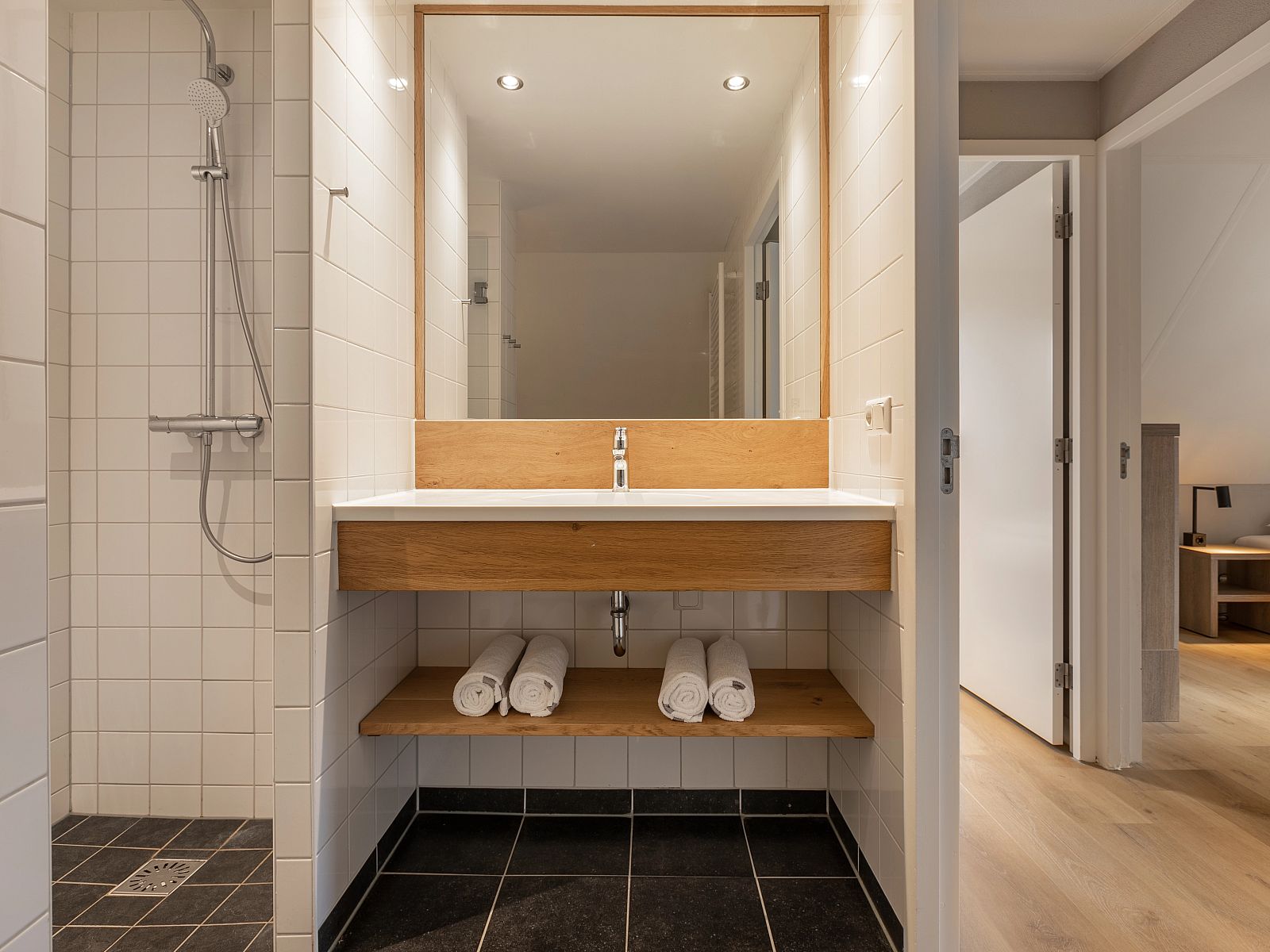 Guest house 173282 - Bungalow Midden Drenthe - Hof van Saksen | 10-persoons boerderij | 10FF