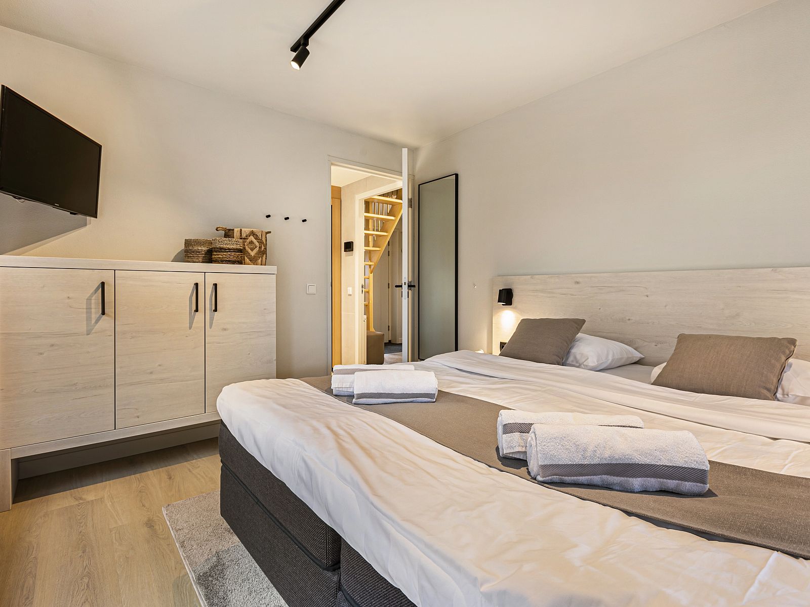 Guest house 173295 - Bungalow Midden Drenthe - Hof van Saksen | 10-persoons boerderij | 10L