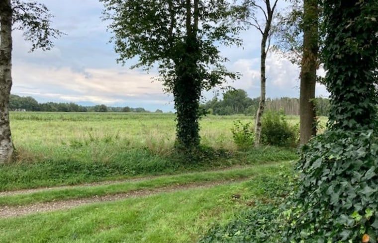 Prachtig uitzicht op de velden rondom Huisje in Nieuw Balinge, vakantieverblijf in Midden Drenthe.